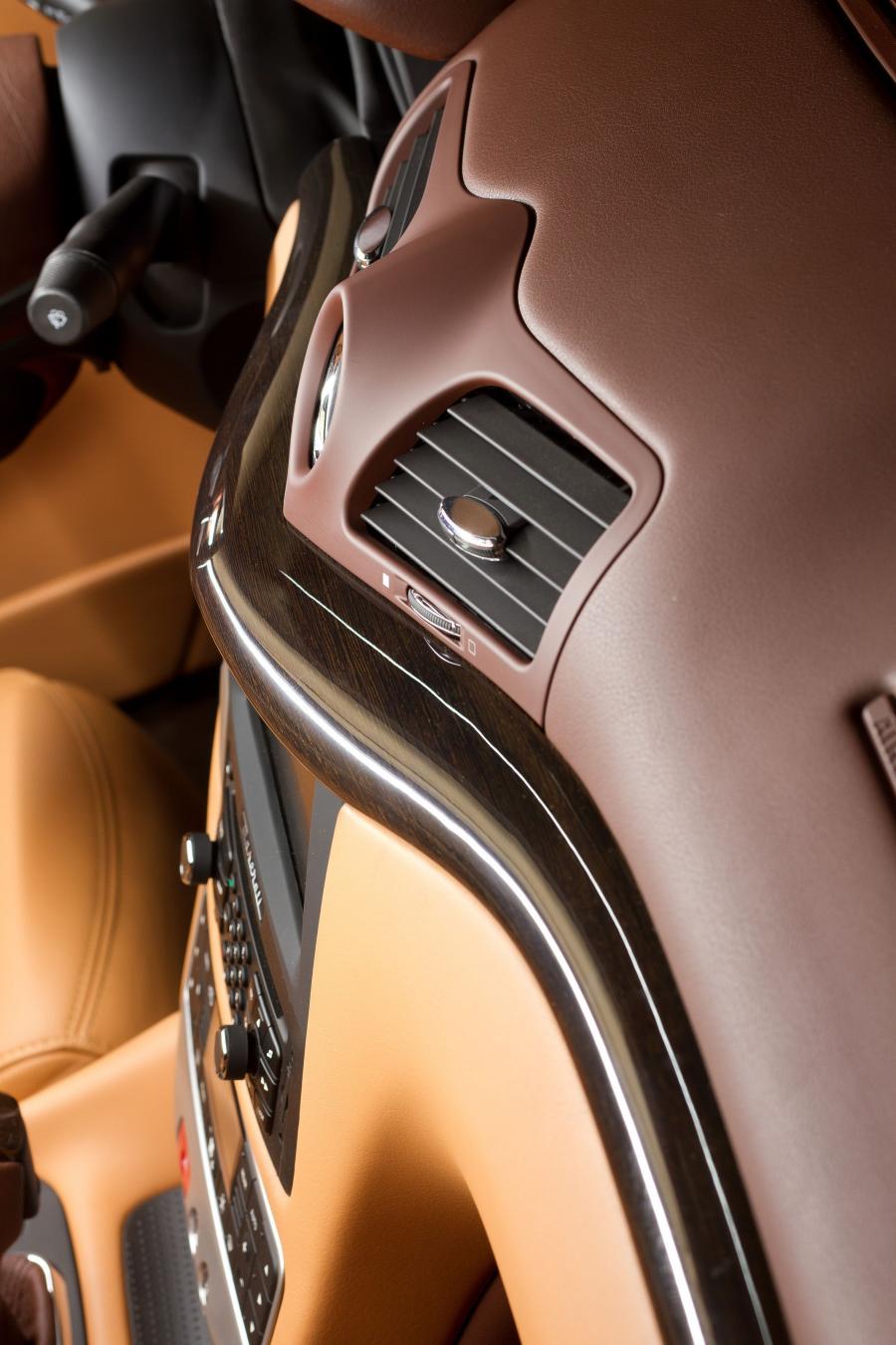  Maserati GranTurismo 2007 года  (фото 22 из 240)